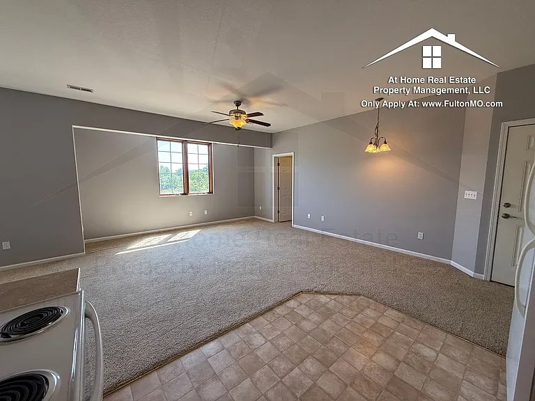 2606 N Bluff St #208 — Photo 1