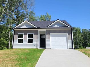 317 R C Thompson Rd, Chesnee, SC 29323