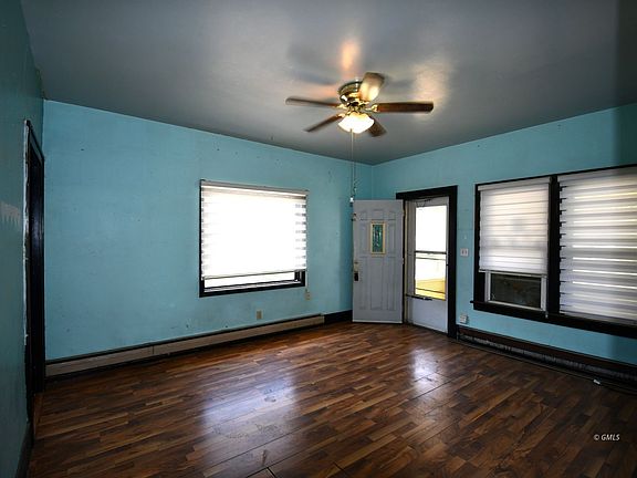 4th image of 618 N Sargent Ave