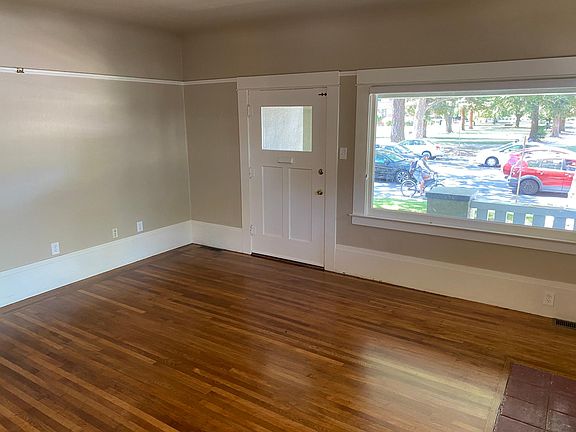 2nd image of 3101 McKinley Blvd