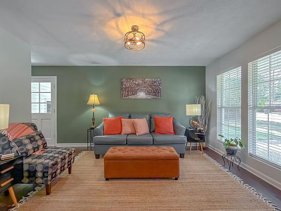 5th image of 8519 Forest Wood Dr