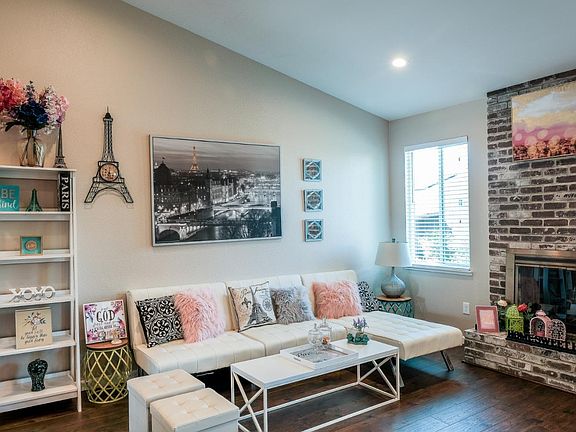 4th image of 2984 Chauncy Cir
