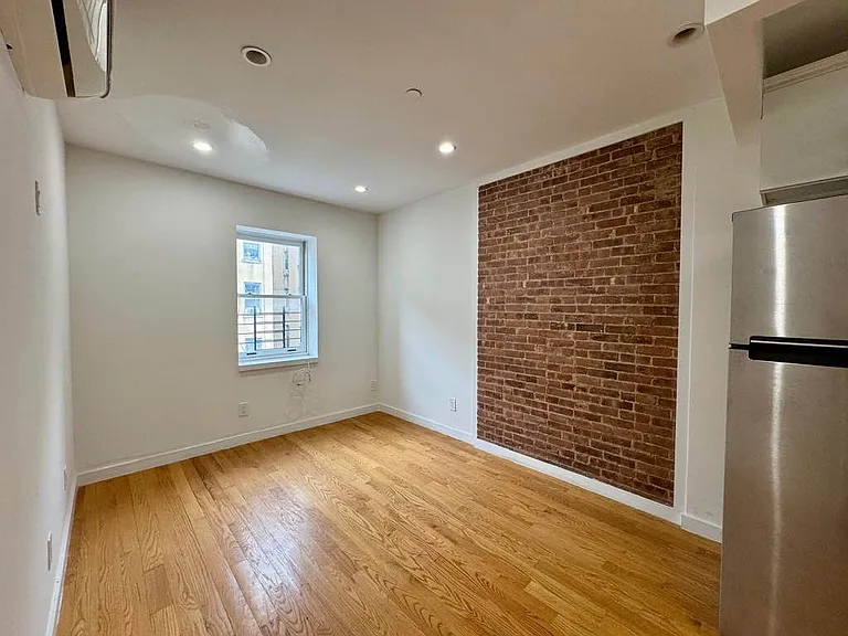 255 W 139th St #4 — Photo 4