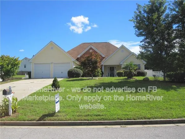 715 Lake Joyce Ln, Fairburn, GA 30213