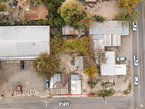 2nd image of 211 E Canal St