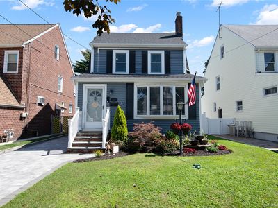 408 Wellington Road, Mineola, NY, 11501