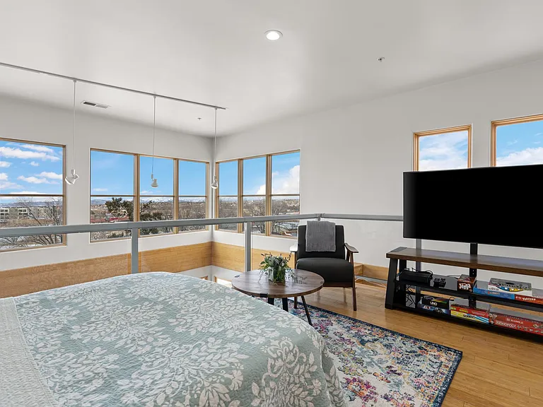 1010 Marquez Pl #L — Photo 32