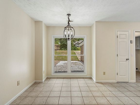 4th image of 22 Lee Road 510