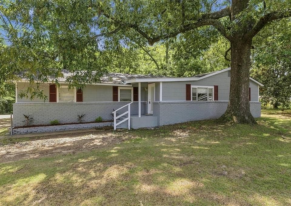 1st image of 1708 Cody Rd N