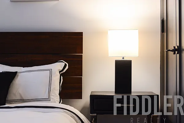Rented by Fiddler Realty | media 22