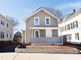 18 Knowles St, Pawtucket, RI 02860