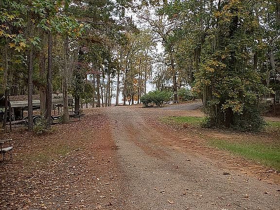 5th image of 482 Oak Rdg #2
