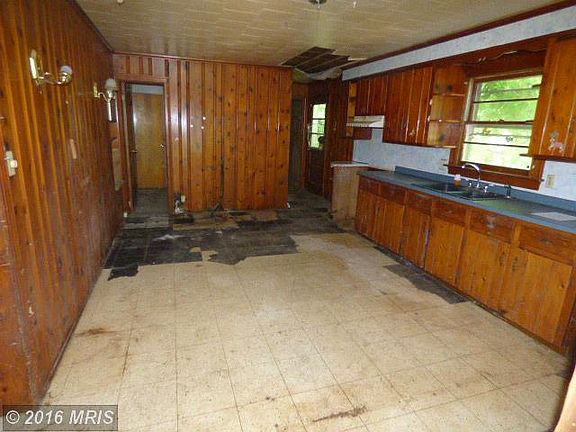 2nd image of 17812 Sherman Ave
