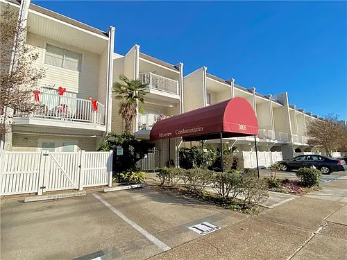 3805 Houma Blvd Photo 1