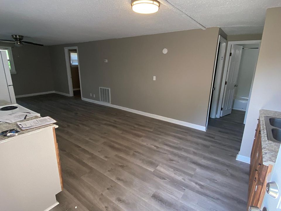 1st image of 206 E Wotring St #206