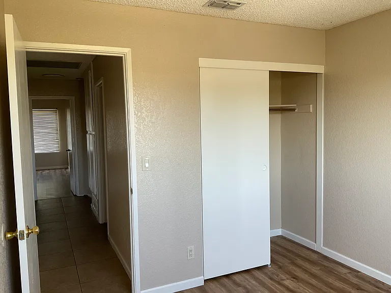 4215 Equinox Way — Photo 20