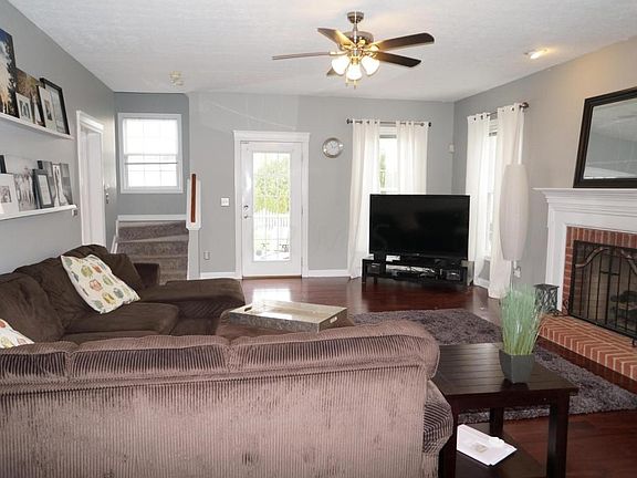 3rd image of 6686 Upper Brook Way