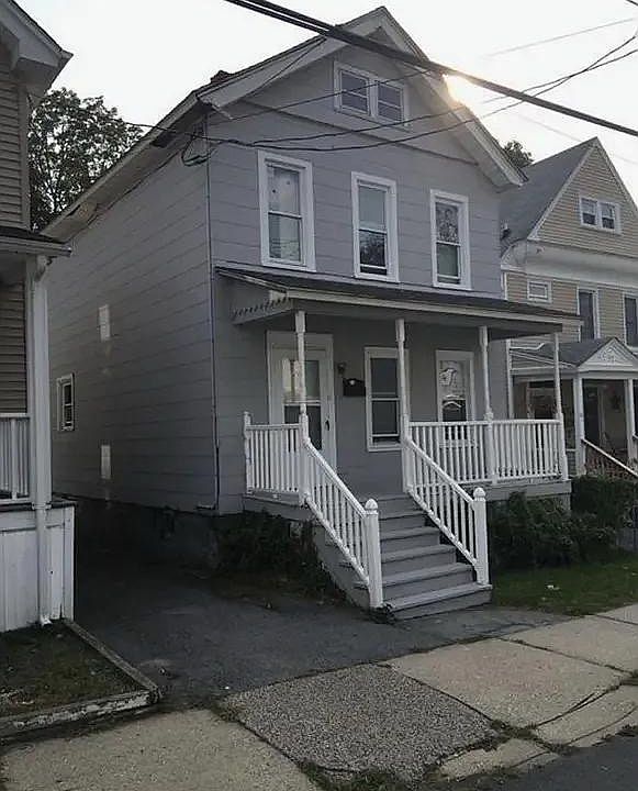 1st image of 28 Grant St #0