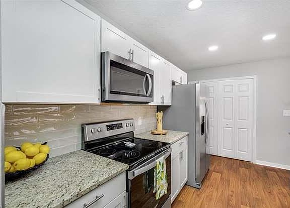 4th image of 4189R Targee Ave