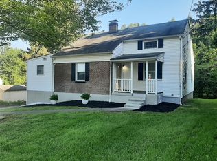 15 Spackenkill Rd, Poughkeepsie, NY 12603