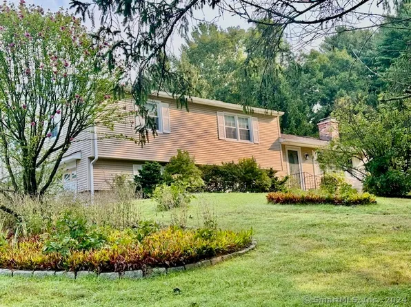 1 Ridgedale Road, Bethel, CT 06801