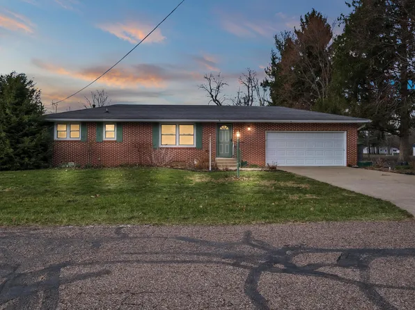 18 Boyd St, Fredericktown, OH 43019