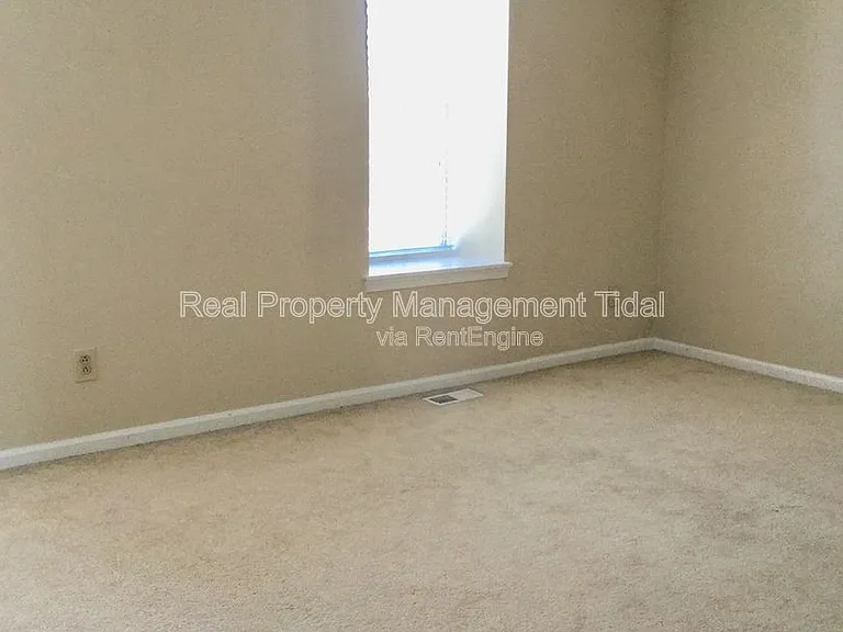 1664 Jameson Dr — Photo 12