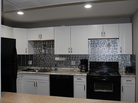 4th image of 3592 Homelawn Ave Unit 11