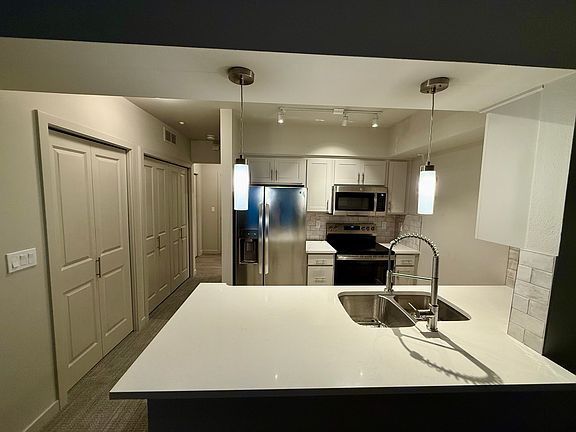 5th image of 211 Kirkland Ave APT 220