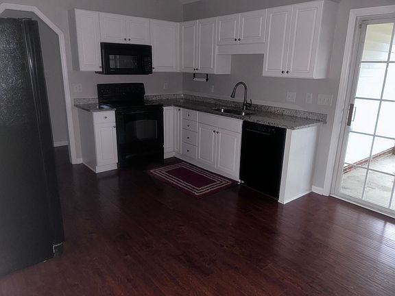2nd image of 5165 Parkerwood Dr