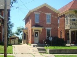 607 N 6th St, Quincy, IL 62301