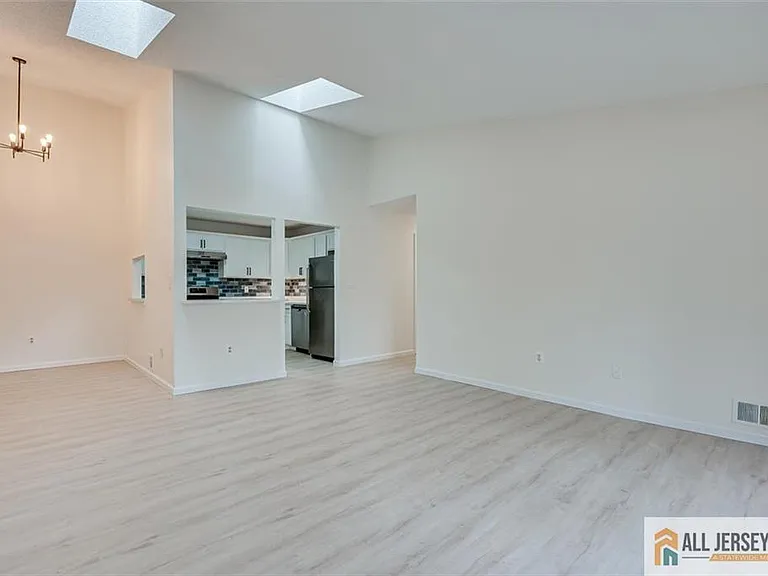 64 Taylor Dr #3212 — Photo 9