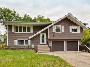 417 Cole Ct, Schaumburg, IL 60193