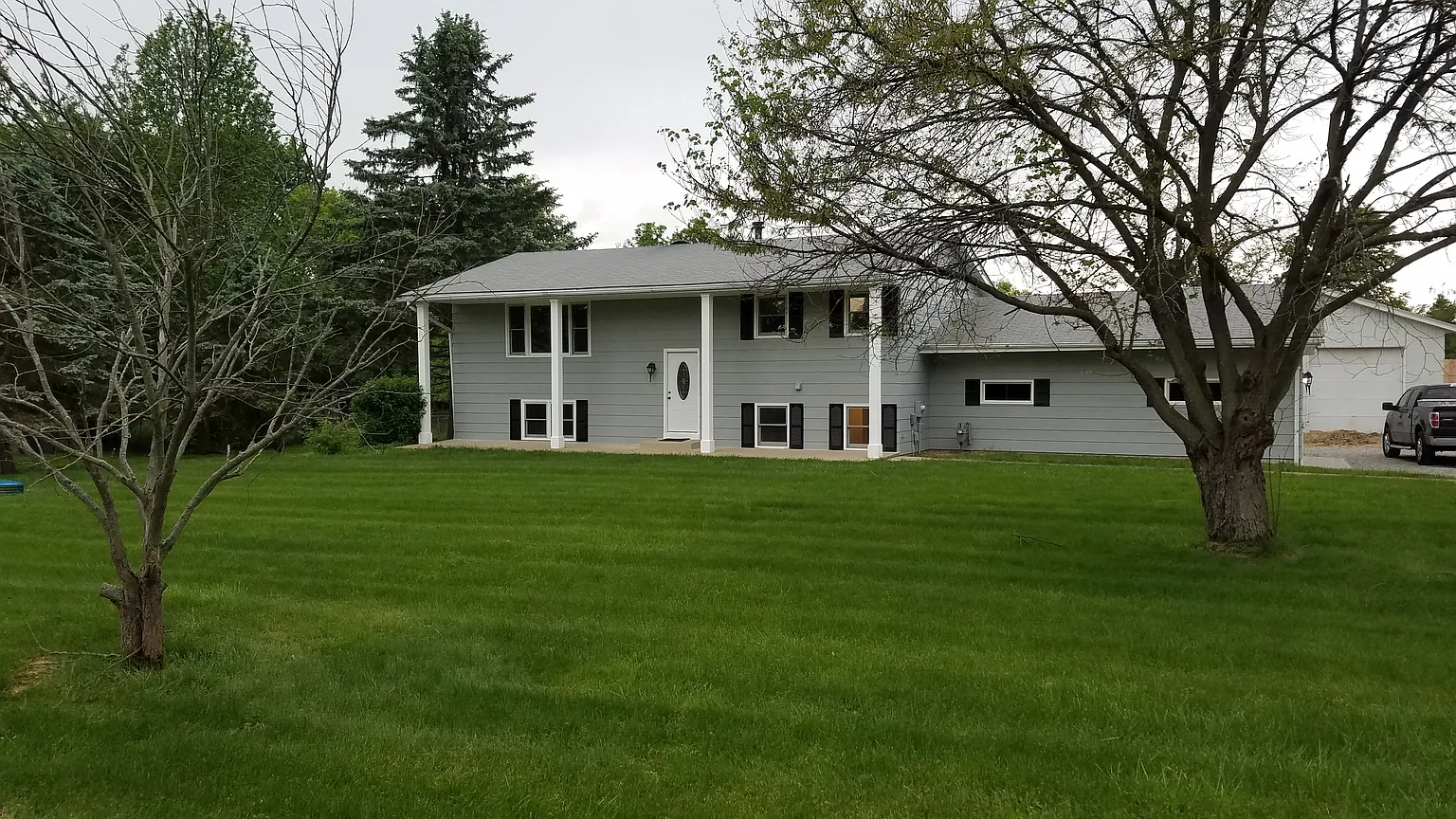 7080 Harlem Rd photo 1