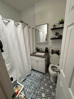 Rented by Concrete Jungle Realty | media 9