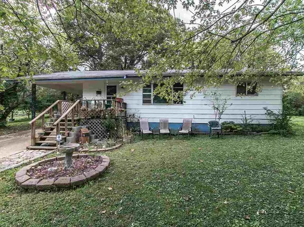 110 N Sycamore St, Doniphan, MO 63935