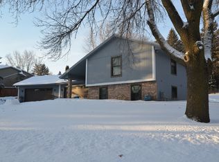 7256 Gerard Dr, Eden Prairie, MN 55346