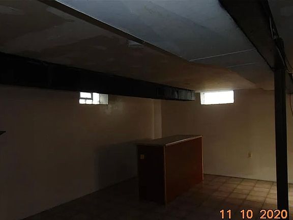 2nd image of 27300 Grant St