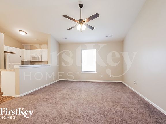 2nd image of 5823 Hamilton Oaks Dr
