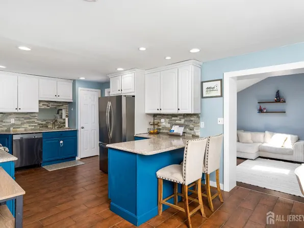 400 Monmouth St, East Windsor, NJ 08520