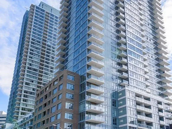 583 Battery St APT 2801, Seattle, WA 98121