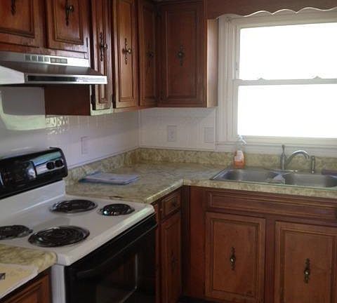 4th image of 107 Meadowlark Dr
