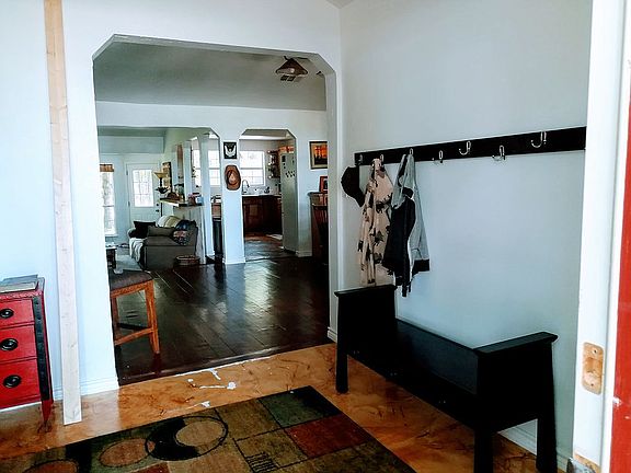 3rd image of 4824 Blue Water Cir