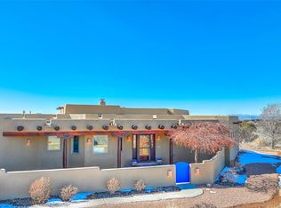 8 Azul Ct, Santa Fe, NM 87508