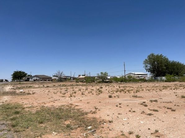 301-305 S Monahans Ave, Wink, TX 79789