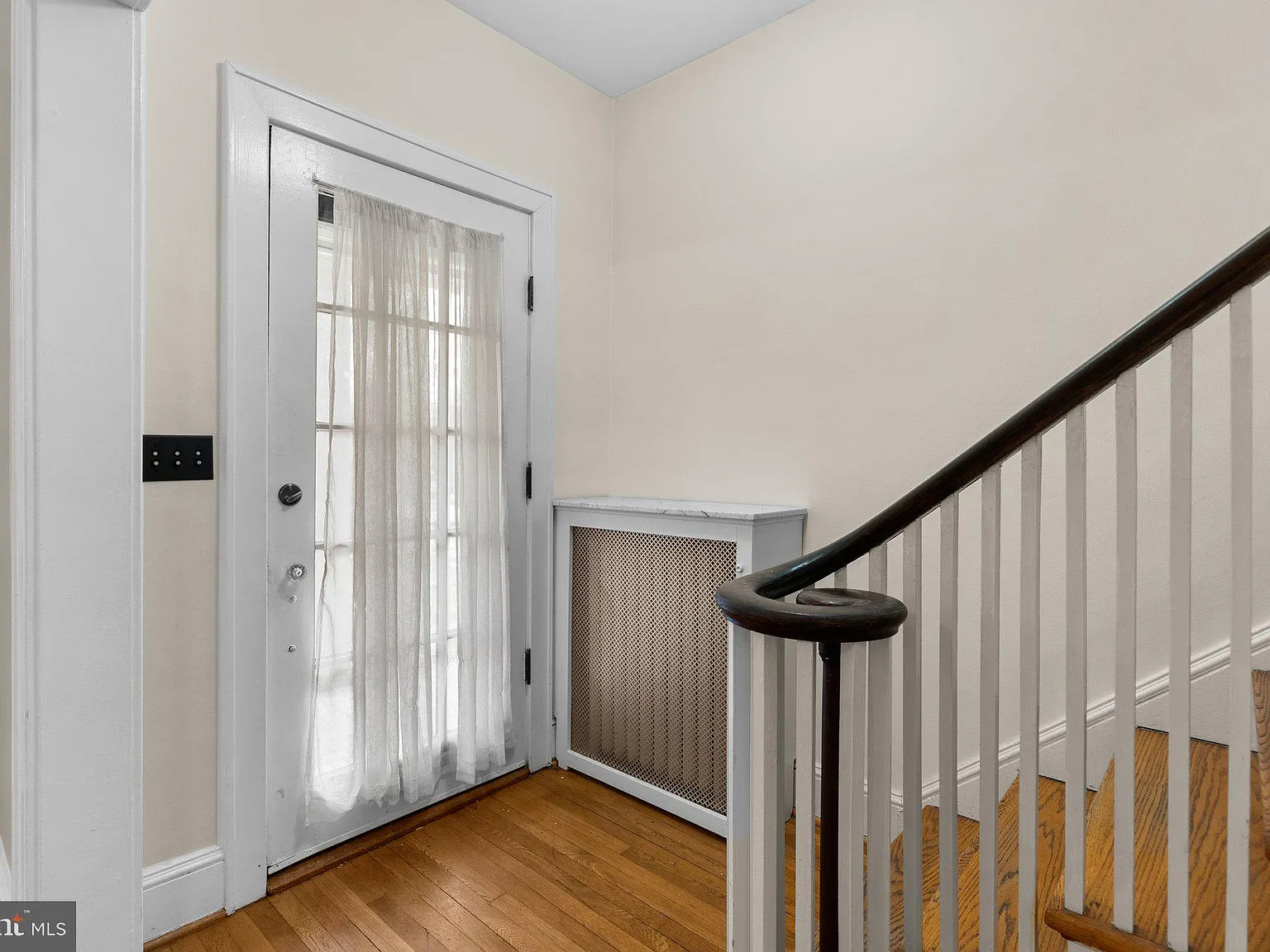3 bed, 3.5 bath, 2988 sqft, $5,750 — Photo 4