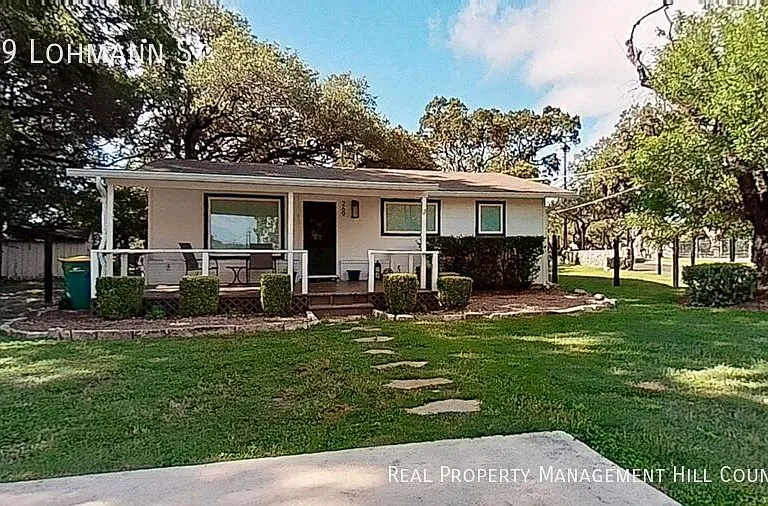 269 Lohmann St — Photo 3