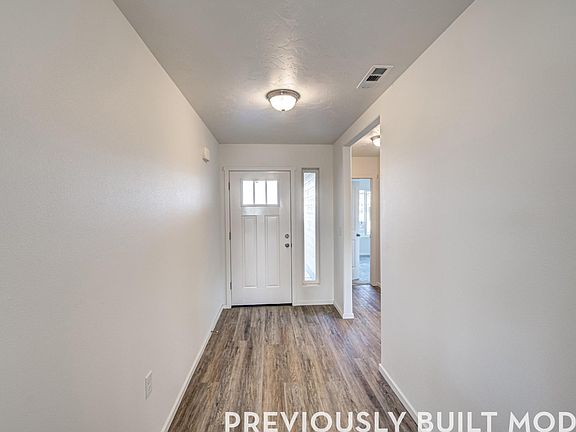 4th image of 17617 E Maxwell Ave