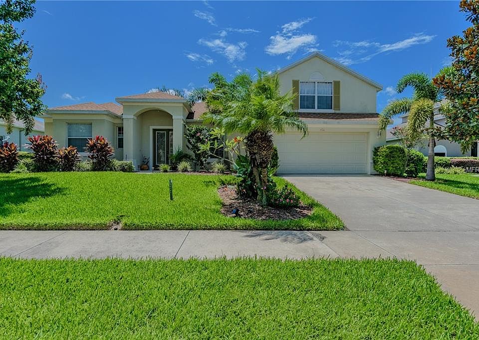 1st image of 2944 Majestic Isle Dr