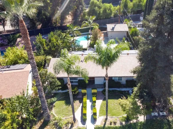 24316 Burbank Blvd, Woodland Hills, CA 91367